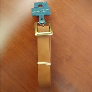 Universal thread belt with gold buckle